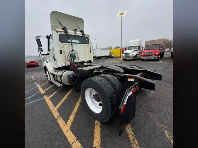 2017 FREIGHTLINER/MERCEDES M2-112