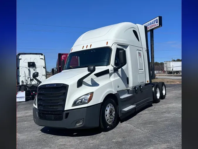 2021 FREIGHTLINER CASCADIA 126