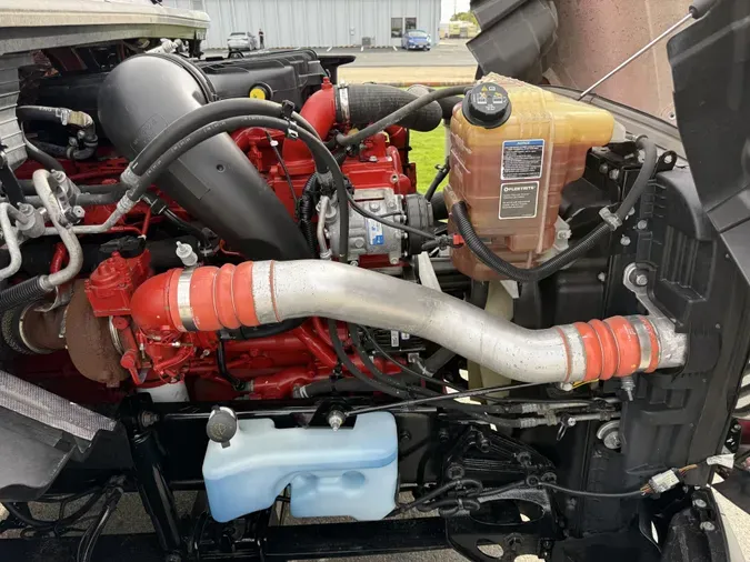 2022 International LT625