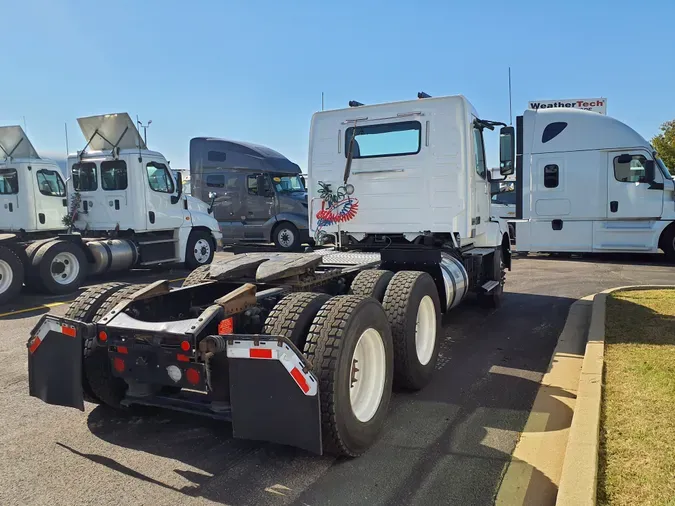 2018 VOLVO VNL64TRACTOR