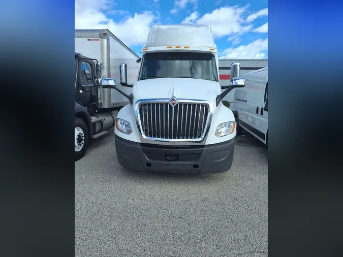 2019 NAVISTAR INTERNATIONAL LT625 SLPR CAB