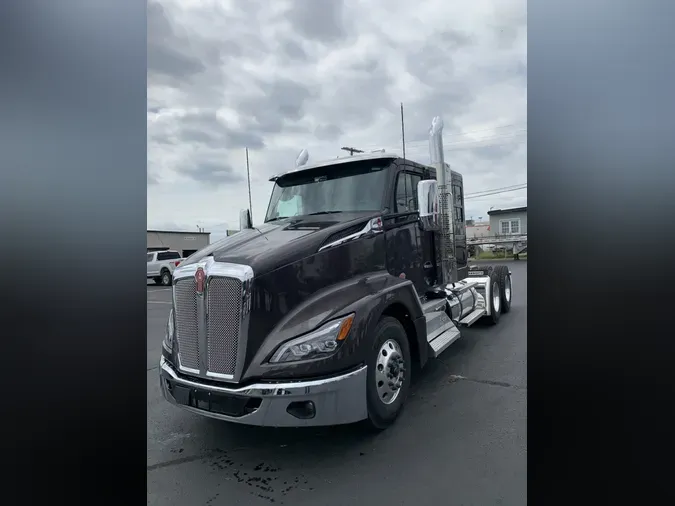 2025 Kenworth T680