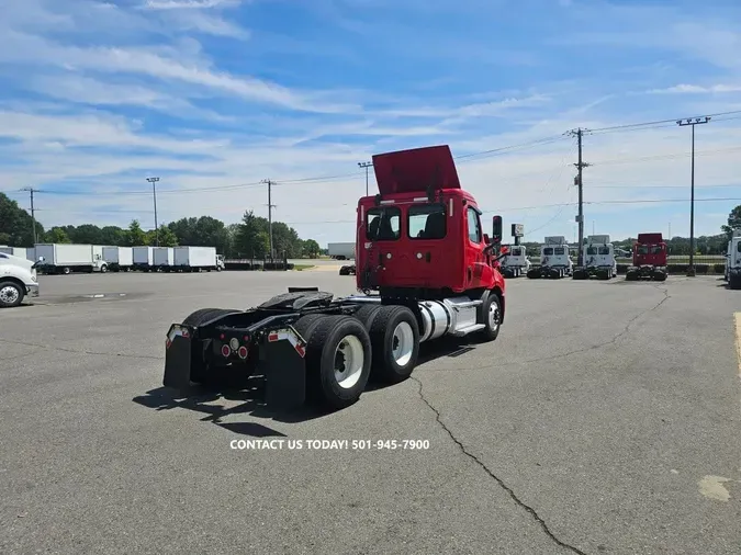 2019 FREIGHTLINER NEW CASCADIA 116