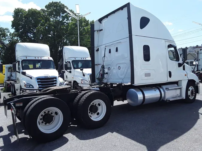 2020 FREIGHTLINER/MERCEDES CASCADIA 125