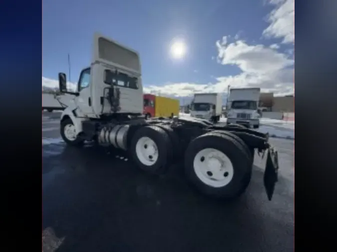 2019 NAVISTAR INTERNATIONAL RH613 DAYCAB T/A