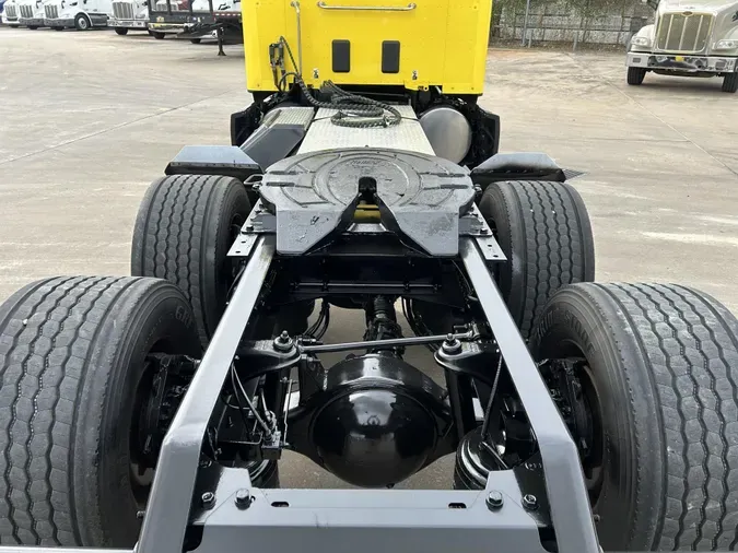 2023 Kenworth T680