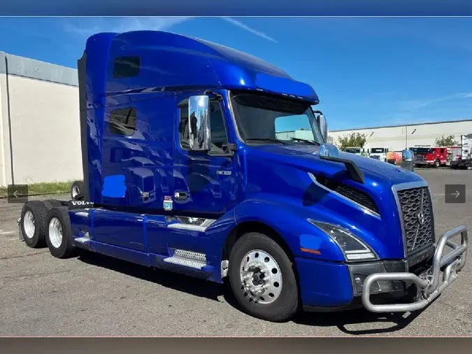 2024 VOLVO VNL64T760
