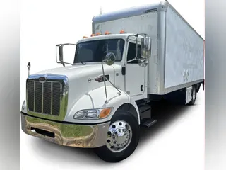 2017 Peterbilt 330