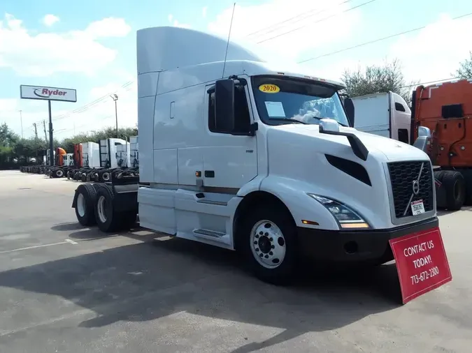 2020 VOLVO VNR64T-640
