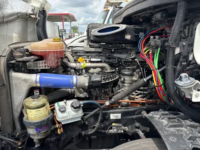 2020 FREIGHTLINER NEW CASCADIA 126