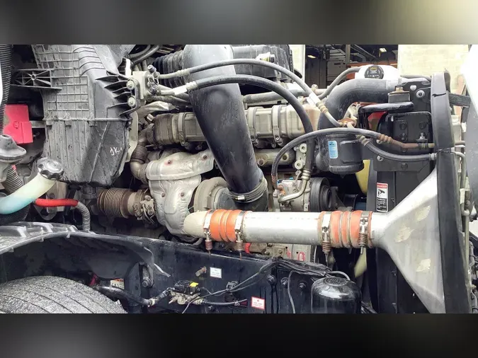 2020 Freightliner Cascadia 126
