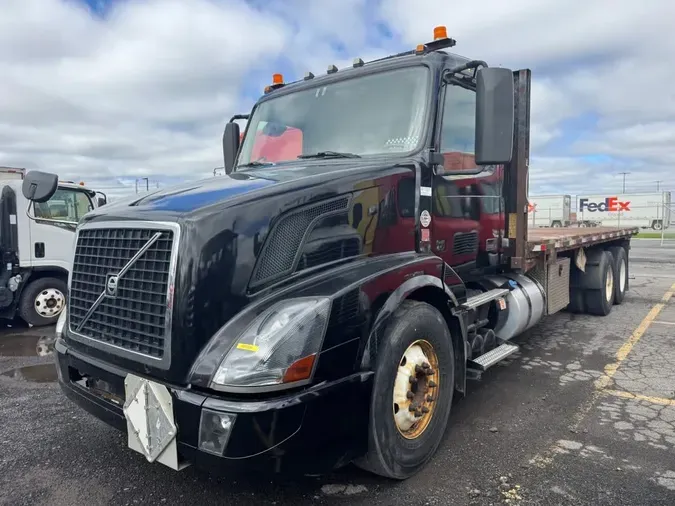 2018 VOLVO VNL64-300f2dd21c3b7b6946f44a4654b0a90f0c0