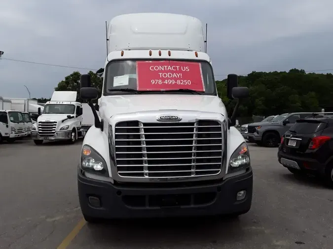 2019 FREIGHTLINER CASCADIA 125