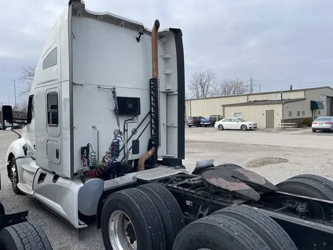 2022 Kenworth T680