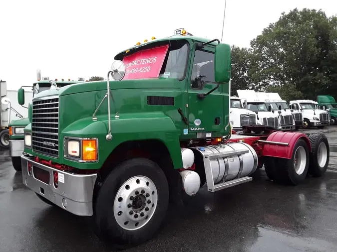 2018 MACK TRUCKS, INC. CHU613
