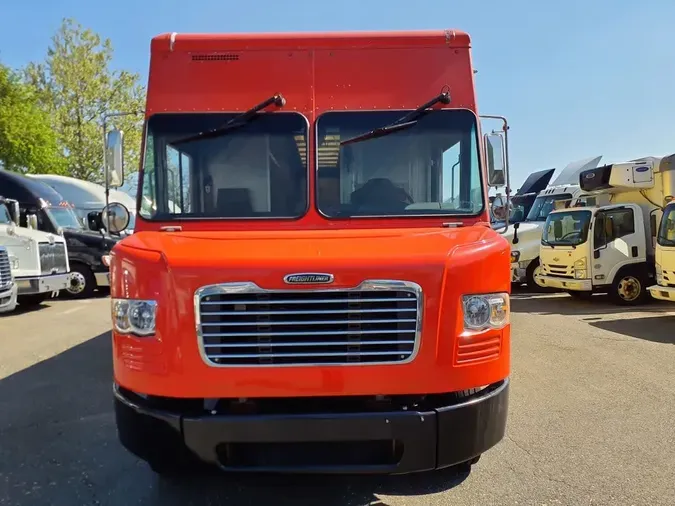 2017 FRTLR CUSTOM CHASSIS CORP MT-55 WALK-IN
