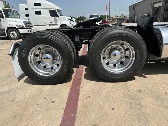 2019 MACK AN64T