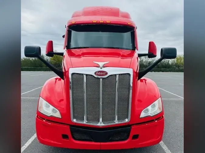 2022 Peterbilt 579