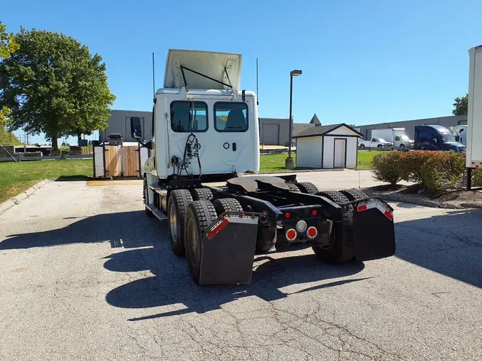 2019 FREIGHTLINER/MERCEDES CASCADIA 125