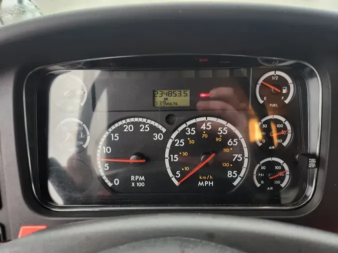 2008 FREIGHTLINER M2