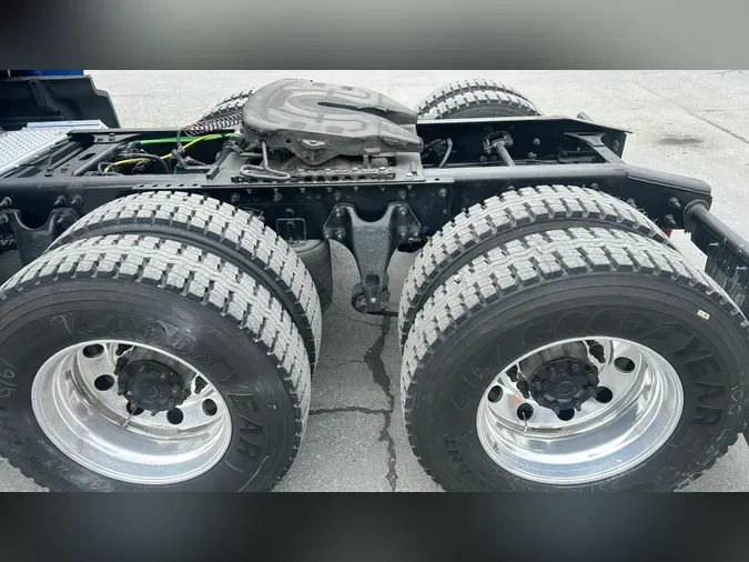 2022 International LT625