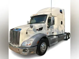 2022 Peterbilt 579