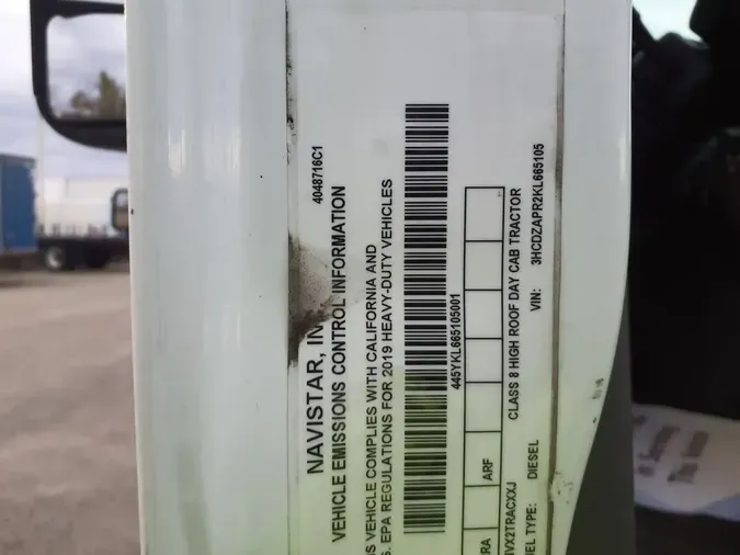 2019 NAVISTAR INTERNATIONAL LT625 DAYCAB T/Af2f3d42dc2bf1a500e711630e4c16d5e