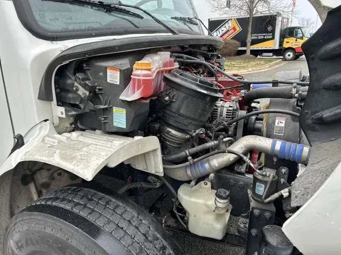 2022 Freightliner Business Class M2 106