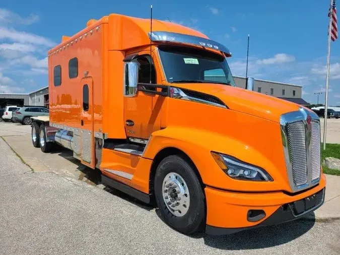 2025 Kenworth T680