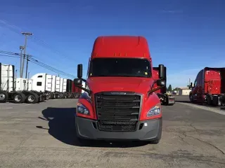 2022 FREIGHTLINER CA126