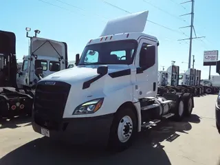 2019 FREIGHTLINER/MERCEDES CASCADIA 125