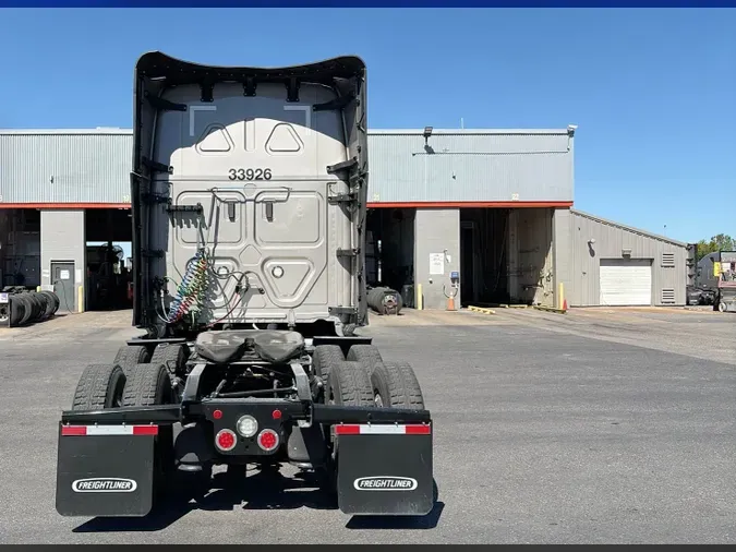 2025 Freightliner Cascadia 126f3079eaf72494e109a0688c60c87aa4c