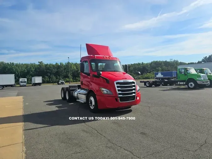 2019 FREIGHTLINER NEW CASCADIA 116