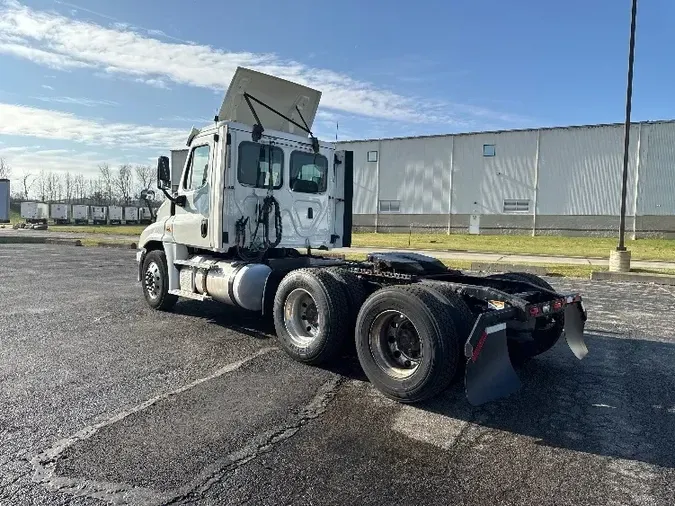 2018 Freightliner X12564ST