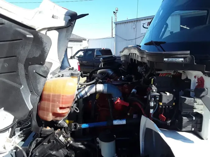 2019 NAVISTAR INTERNATIONAL MV607 (4X2)