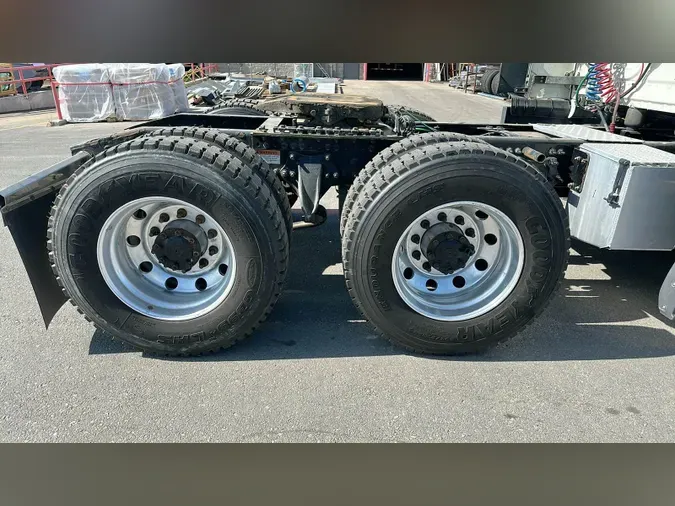 2022 Freightliner Cascadia 126