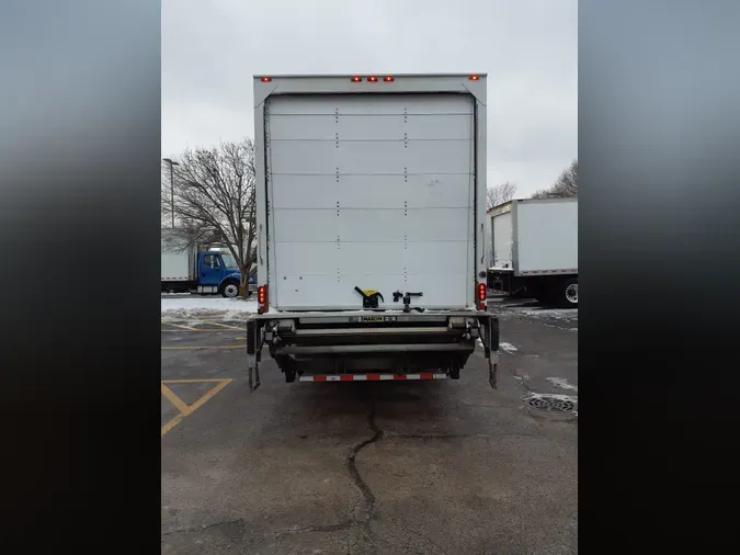 2020 FREIGHTLINER/MERCEDES M2 106