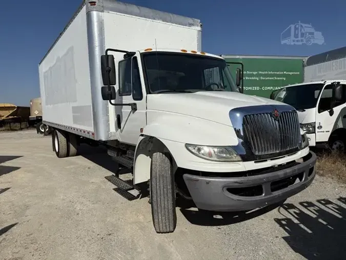 2017 INTERNATIONAL DURASTAR 4300