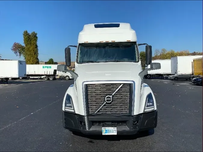 2019 Volvo VNL64760