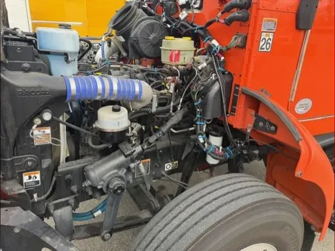 2021 Peterbilt 330f31342b1ec23de5d21e8ded86483a6db