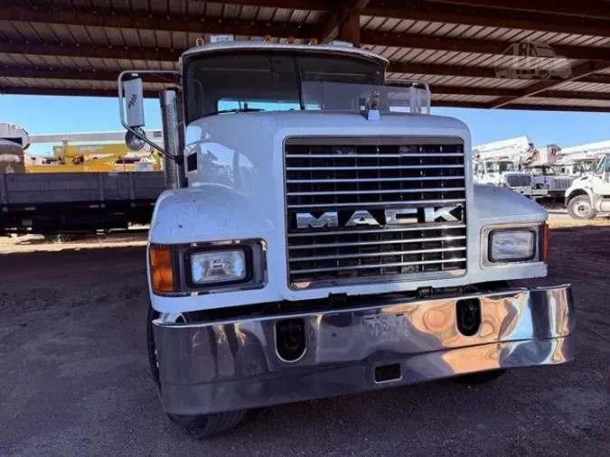 2007 MACK CHN613