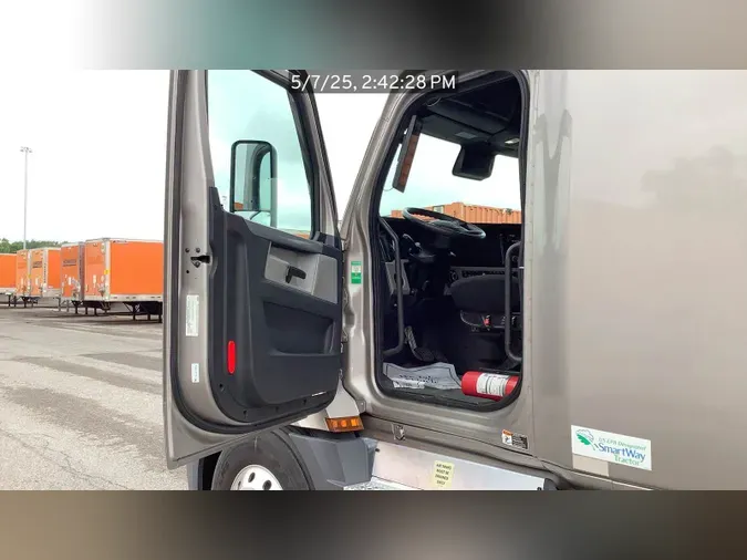 2021 Freightliner Cascadia