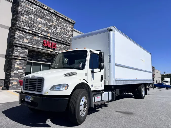 2018 Freightliner Business Class M2 106