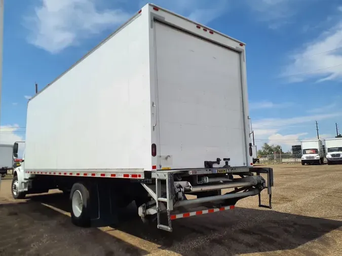 2018 FREIGHTLINER M2 106