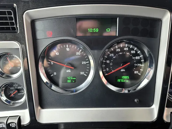 2026 Kenworth W900Lf31a7077b3a06747af3ec8b8e33c18eb