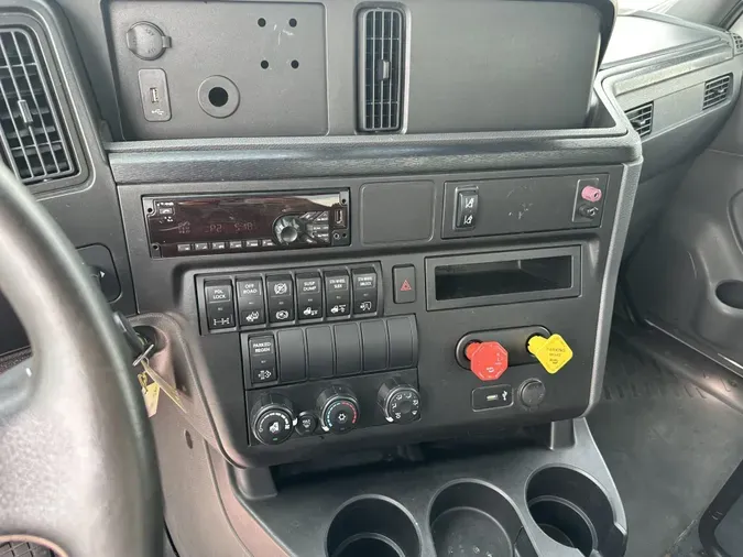 2020 International LT625