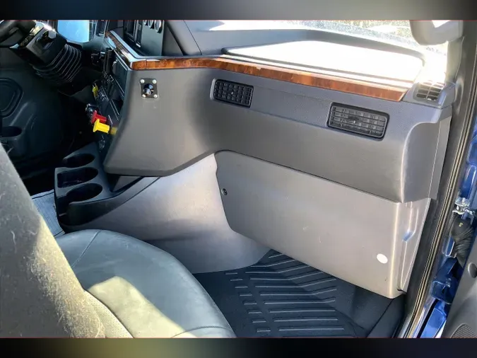 2022 INT LT625 6x4f31b91eabc77765e0d17f2052a26204c