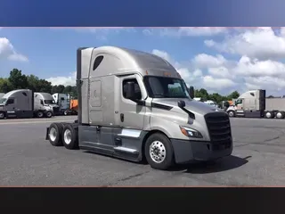2025 Freightliner Cascadia 126