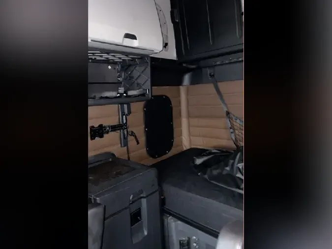 2023 FREIGHTLINER Cascadia 126f31c9c05faf9867de91c54cdb858e108