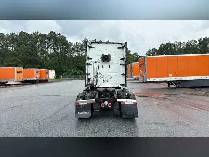 2021 Freightliner Cascadia